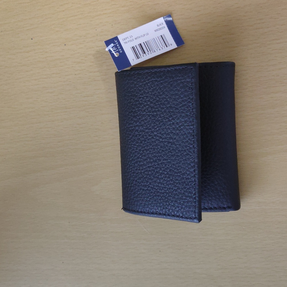 Sold - Men's Leather Tri-Fold Wallet